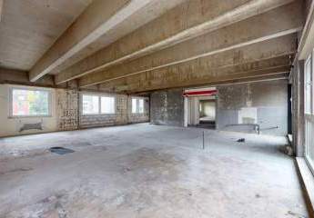 Individuell gestaltbare Praxis im 1. Obergeschoss in der Klever Innenstadt. Parkplätze vorhanden.