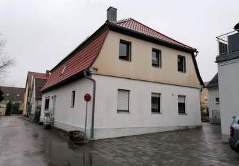 Freistehendes Haus mit Potenzial