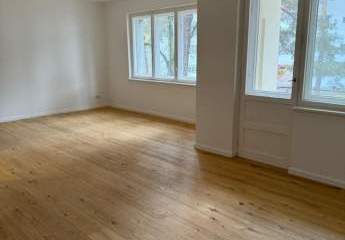 3-Zi-Whg mit Echtholzparkett, Fußbodenheizung, Regendusche + Balkon in Zehlendorf | Provisionsfrei