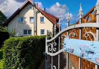 Doppelhaushälfte nahe Müggelsee | Niedrigenergiehaus mit Wintergarten & Kamin in ruhiger Lage von Berlin-Köpenick
