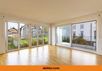 Wohnen mit Stil - Elegante 3-Zimmer-Wohnung mit Loggia, TG-Stellplatz und Einbauküche