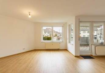 Erdgeschosswohnung mit Terrasse, TG-Stellplatz und Einbauküche in Nufringen
