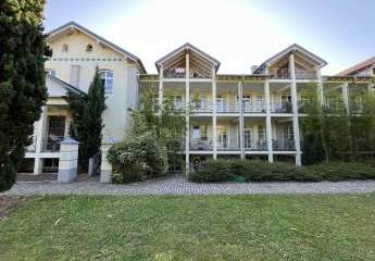 Gemütlich: Helles Appartement mit Stellplatz und Küche