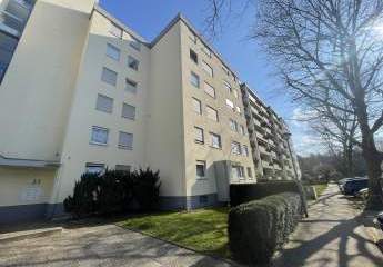 Stadtnah: Schöne 2,5-Zimmer Wohnung mit Einbauküche und Balkon