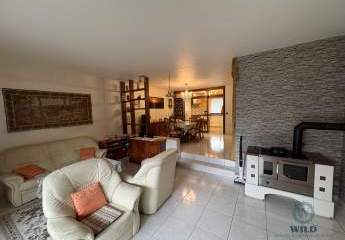 Wohlfühl-Reihenmittelhaus mit drei Balkonen und modernisierter Ausstattung - Nähe Klinik Püttlingen