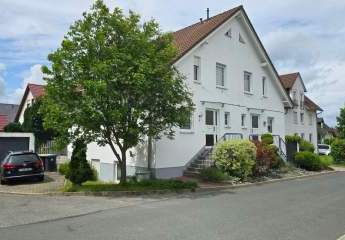 Doppelhaushälfte in Auerbach/Vogtland – Ruhige Lage & viel Platz