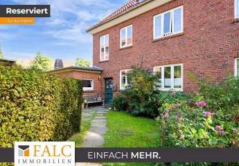 Reserviert! Doppelhaushälfte mit drei Einheiten und idyllischem Garten in Osternburg