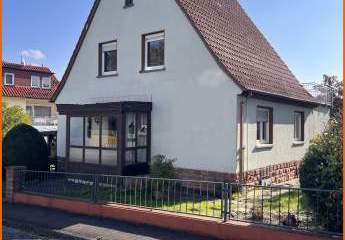 Kleines Häuschen mit großem Wintergarten, Garage in Schlüchtern Stadt