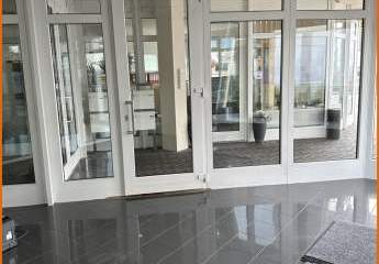 Zentral gelegen, hell u. ebenerdig Ladenlokal/Büro in Schlüchterns 