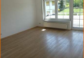 Gepflegte u. ruhige 3-Zimmer ETW am Rande der Schlüchterner Innenstadt mit Balkon u.  KFZ-Stellplatz