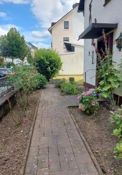 Rhöndorf, charmanter Klassiker sucht neue Familie! Von privat, ohne Provision