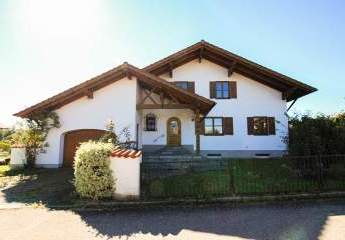 Ihr neues Zuhause: Einfamilienhaus mit großem Grundstück und vielseitigen Möglichkeiten