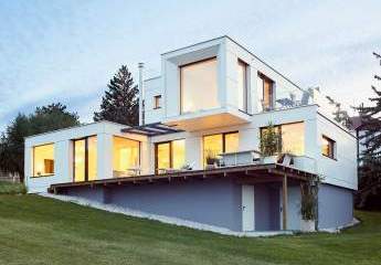 Wann genießen Sie Ihr neues Panorama Haus mit großen Fenstern auf Ihren eigenen Grundstück