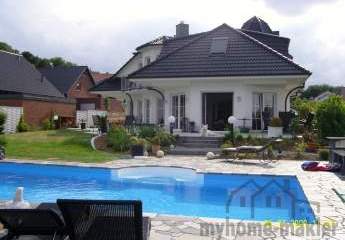 Provisionsfrei vom Bauträger: Repräsentative Stadtvilla in Massivbauweise am Stadtrand von Ansbach