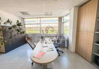 Großes Büro in Bozen Süd zu vermieten