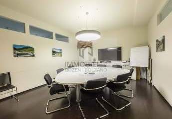 Großes Büro in Bozen Süd zu vermieten