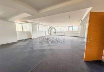 Büro in Bozen Süd zu vermieten
