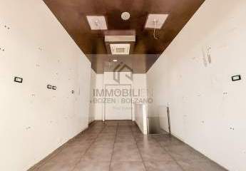 Geschäftslokal in strategischer Lage im Zentrum zu vermieten