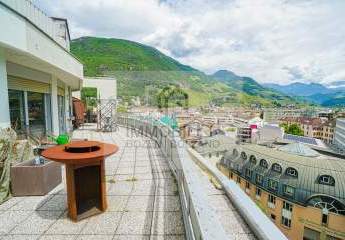 Attikawohnung mit Terrasse im Zentrum von Bozen zu vermieten