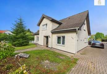 Schönes modernisiertes EFH 113 m2/Nfl. 17 m2 in Hemmoor- einziehen und wohlfühlen !