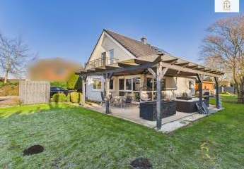 Gehobenes Einfamilienhaus mit 1.510 qm Grundstück in ruhiger Wohnlage/ Bj.2009 EG saniert 2023 neuwertig/360 Grad Rundgang beim Expose