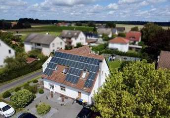 Mehr als nur ein Zuhause – Wohn(t)räume auf über 325 m² mit sonniger Terrasse und Solardach