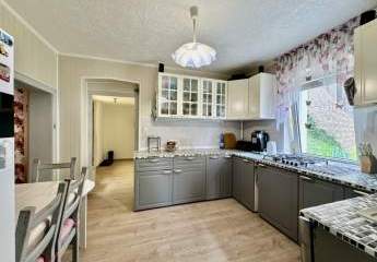 Einfamilienhaus am Waldrand mit großem Garten in Porta Westfalica