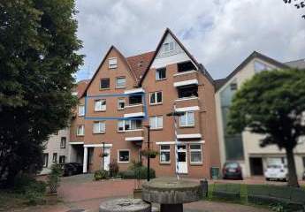 Zentral gelegene 2-Zimmer-Wohnung mit Balkon, Aufzug und Kellerraum – Porta Westfalica, Hausberge