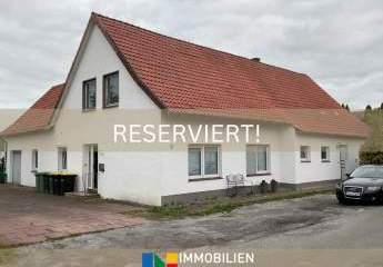 Zweifach Wohnen, doppelt flexibel. Modernisiertes Haus mit großem Garten in Espelkamp-Frotheim