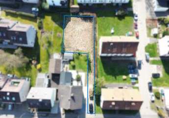 Die seltene Gelegenheit: Bauplatz in der Südstadt in zweiter Reihe mit eigener Zufahrt