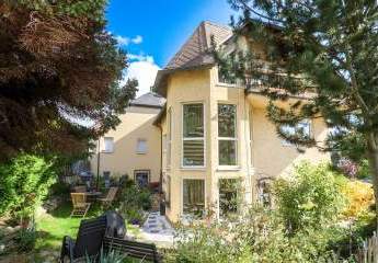 Charmantes Mehrfamilien-Haus mit 3 Wohnungen, hoher Rendite und sehr guter Lage! Top Kapitalanlage!