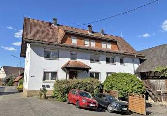 Hessen, Vogelsbergkreis, Schlitz - Wohnhaus mit Stall + Reitplatz zu verkaufen