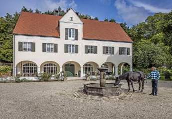 Oberbayern, Pfaffenhofen an der Ilm - Traumanwesen für den Pferdefreund
