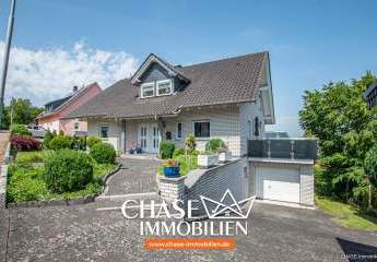 Kleinod mit Panorama-Weitsicht – Exklusives Ein-/Zweifamilienhaus mit Einliegerwohnung in Hehlen!