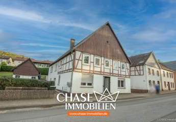 Attraktives Dreifamilienhaus in Ovenhausen, Höxter - TOP-Rendite, Guter Zustand, Spitzen Angebot!