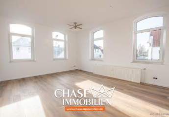 ERSTBEZUG - Helle, sanierte 2,5-Zimmer-Altbauwohnung in zentraler Wohnlage in Afferde / Hameln!