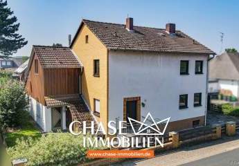 Sanierungsbedürftiges Zweifamilienhaus in bester Lage Hagenburgs mit Garage und Garten - Erbbau!