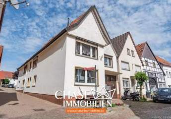 Renditestarkes Mehrfamilienhaus in Blomberg mit TOP-Faktor – zentral, solide und vollvermietet!