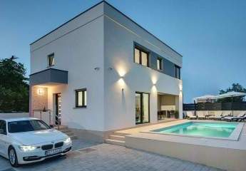 Villa Pula Pool 515.000€