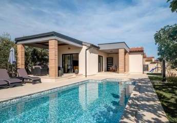 Bungalow Marcana Pool Strandnähe 450.000€