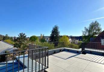 Erstbezug nach Kernsanierung - Penthouse mit Dachterrasse in toller Lage auf dem Rotenbühl