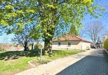 Freistehendes saniertes Familienparadies, mit Bauplatz in toller Lage von Riegelsberg