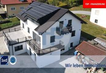 MODERNES 3-FAMILIENHAUS MIT PV-ANLAGE