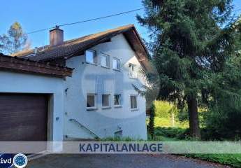 FÜR KAPITALANLEGER:
VOLL VERMIETETES DREIFAMILIENHAUS
RENDITE: CA. 6,49%