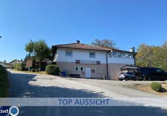 BUNGALOW MIT EINLIEGERWOHNUNG
IN HÖHEN AUSSICHTSLAGE