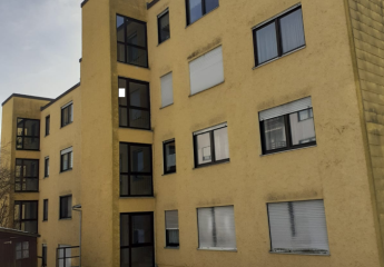 SONNIGE 2-ZIMMERWOHNUNG 
MIT LOGGIA