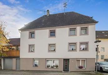 PROVISIONSFREI - Renoviertes Haus mit 2 Wohneinheiten und Terrasse im Möhringer Städtle