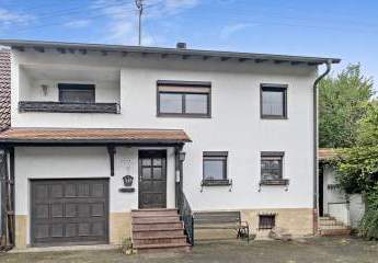PROVISIONSFREI - Einfamilienhaus mit Charme und zwei Wohneinheiten