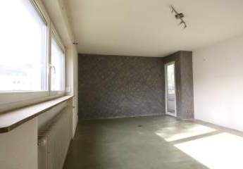 PROVISIONSFREI- 2 Zimmerwohnung  - bezugsfrei- mit Balkon und Garage