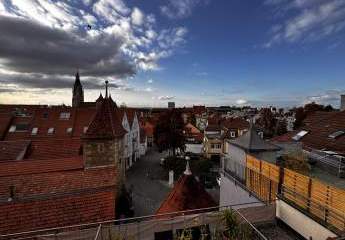 PROVISIONSFREI - "Über den Dächern von Reutlingen", 2 Zimmerwohnung mit Tiefgaragen-Stellplatz